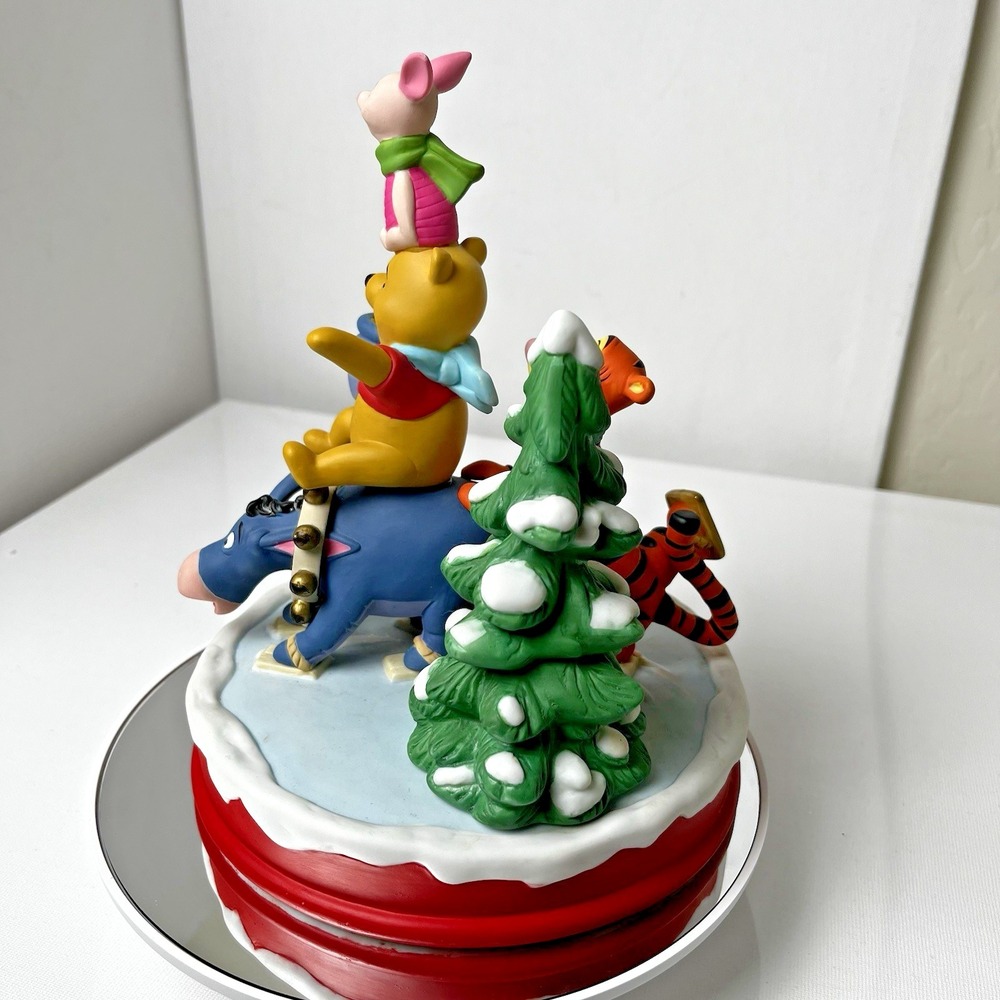 1997 Disney & Grolier CHRISTMAS FIGURINE "Pooh's Skating‎ Party" Limited Edition - Picture 9 of 17